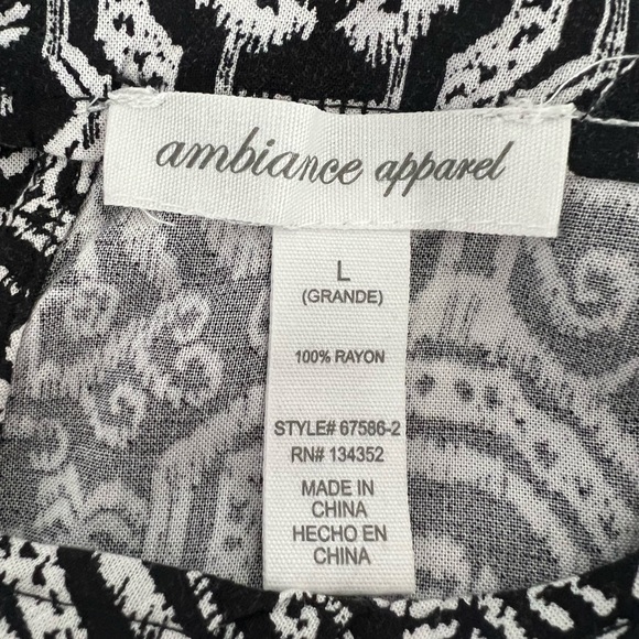 Ambiance Apparel black and white shorts romper women’s size large - Picture 5 of 6